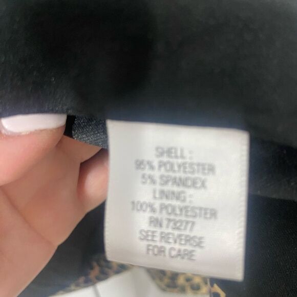 Leopard Print Blazer - Picture 9 of 10